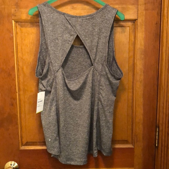 Old Navy workout top - Picture 2 of 3